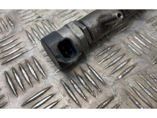 Vstřikovací lišta 30777759, 0445215025   Volvo S60    D5244T11 