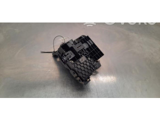 Блок предохранителей  6841701   BMW X4 G02    