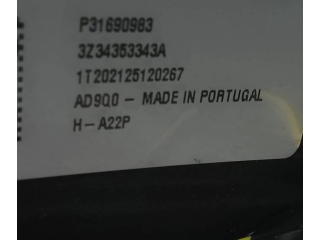 Руль Volvo XC40   -  года 31690983, 3Z34353343A      