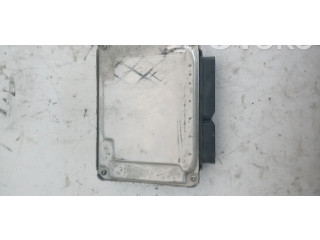Блок управления впрыском 03E906033T, 03E906033T   Volkswagen Polo