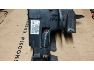 Блок предохранителей  P04793922AG   Chrysler Neon II    