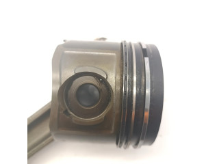 Píst    BMW 3 E46  pro naftový motor 2.0 m47 