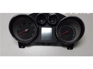 Přístrojová deska  Opel Astra J 2009 13414074  