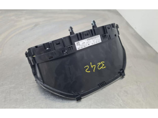 Přístrojová deska  Mercedes-Benz A W176 2015 A1769003303, 0263700338  
