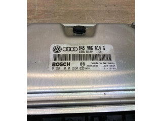 Řídící jednotka 045906019G, 0281010220   Audi A2 2000
