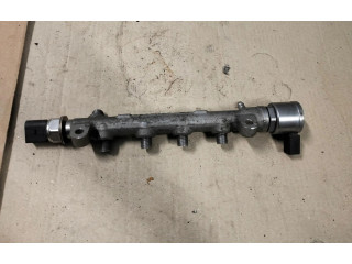 Топливная рампа 04L130764C   Volkswagen Tiguan  