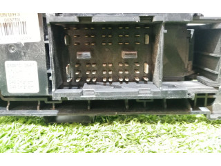 Pojistková skříňka Řídící jednotka BSM 919501D220, 919501D220   KIA Carens II 2007
