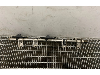 Vstřikovací lišta 7537319   BMW 7 F01 F02 F03 F04  pro benzínový motor 3.0 N54 B30 A 