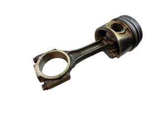 Поршень с шатуном CBDB 017020310, 104612  Volkswagen Scirocco  