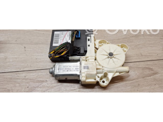 Píst 30737681   Volvo V50     