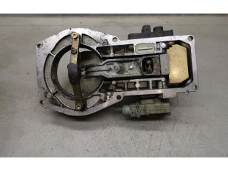 Vstřikovací lišta 0438121011, 026133353   Audi 80 90 B3     