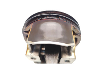 Píst VQ35HR   Nissan 350Z    VQ35HR 