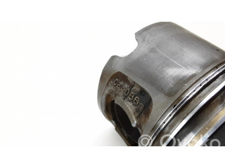Píst 0840BB   BMW 3 E90 E91  pro naftový motor 2.0  