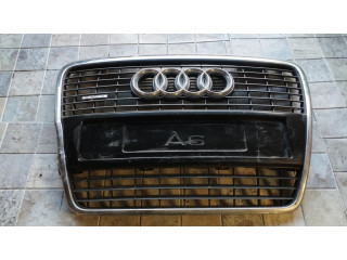 Верхняя решётка Audi A6 S6 C6 4F 2004-2011 года 4F0853651      