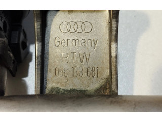 Топливная рампа 058133681, 0280160516   Audi A4 S4 B5 8D  