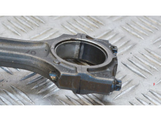 Píst    BMW 5 E39  pro naftový motor 2.5 M57 D25 (256D1) 