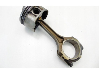  Поршень с шатуном  82L76  Renault Megane II  