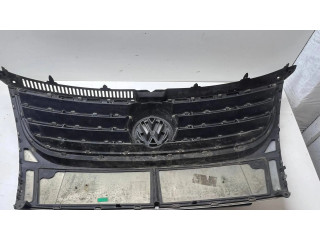 Верхняя решётка Volkswagen Touran I 2003-2010 года 1T0853651G      