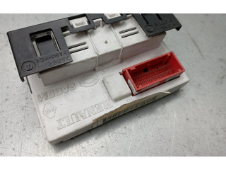 Дисплей    8200107839, 216764963   Renault Megane II