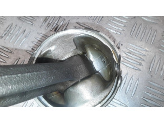 Píst B774, 939A1000   Alfa Romeo 159  pro naftový motor 1.9 939A1000 