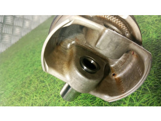 Píst 92L93, 7840920   BMW M5  pro benzínový motor 5.0 S85 B50AA 