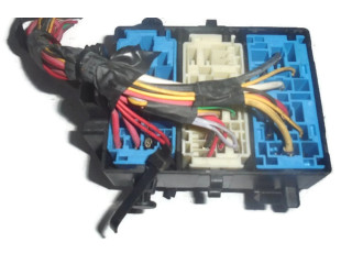   Pojistková skříňka    Renault Modus 2004