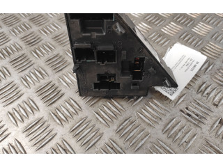 Блок предохранителей 31473571, 31473571   Volvo S90, V90    