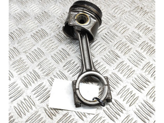 Píst 04L105401A, 04L107065A   Skoda Octavia Mk3 (5E)     