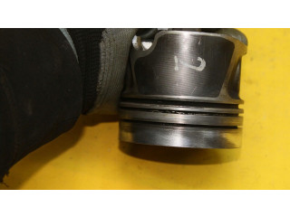 Píst    Audi A8 S8 D4 4H     