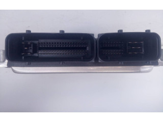 Řídící jednotka 038906019KE, 0281011201   Volkswagen Passat Alltrack 2004