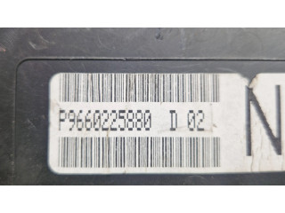 Přístrojová deska  Citroen C2 2007 P9660225880  