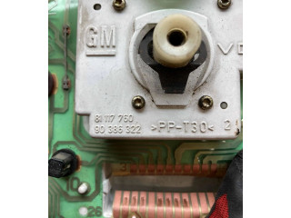 Přístrojová deska  Opel Corsa B 1993 87001296, 90386325  