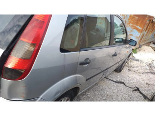 Задний фонарь      Ford Fiesta   2000-2001 года