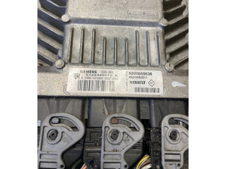 Řídící jednotka 8200592611, 8200659536   Renault Clio III 2011