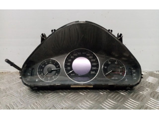 Přístrojová deska  Mercedes-Benz E AMG W210 2003 A2115405611, 110080250009  