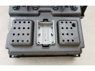   Pojistková skříňka 30682981, 12216069   Volvo S60 2007