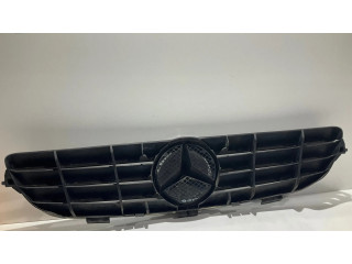 Верхняя решётка Mercedes-Benz CLK A209 C209 2002-2009 года A2098800183, 2098800183      