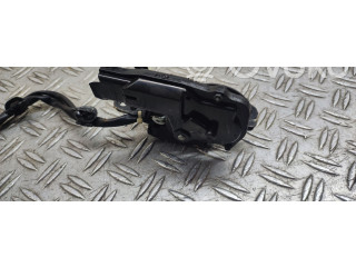 Замок багажника     Toyota Prius (XW30) 2009 - 2015 года