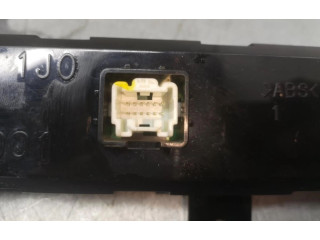 Дисплей    C291611J0, C291611J0   Mazda 5