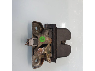 замок багажника 8L0827520C    Audi A3 S3 8L 1996-2003 года