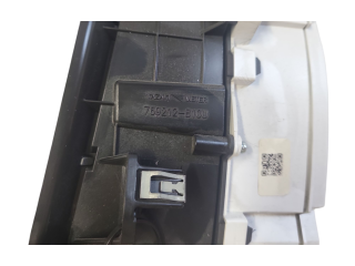 Přístrojová deska  Volvo V40 2014 31412872, 769167100u  