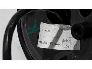 Zpětné zrcátko pravé Dacia Duster 2014  963018796R  