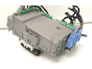 Блок предохранителей  E2VTV0E240, 7002612011   Honda Civic IX    