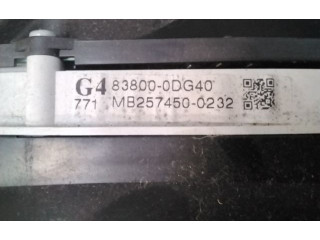 Přístrojová deska  Toyota Yaris 2011 83800-0DG40, MB257450-0232  