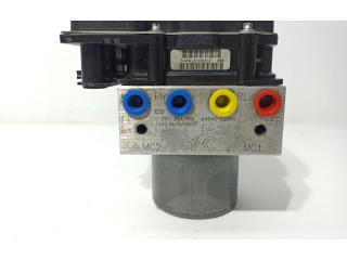 Jednotka ABS 4405002590   Toyota Auris 150 2012
