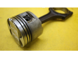 Píst 077B   Audi A6 S6 C4 4A     