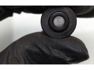 Форсунка 2325040020, 042002212    Toyota iQ  1KR-FE 
