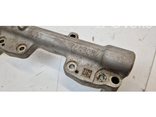 Vstřikovací lišta 7643082   BMW 2 F22 F23  pro benzínový motor 3.0 B58B30A 