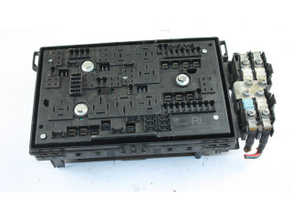   Pojistková skříňka 13318785, 1241   Opel Astra  2010