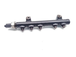 Vstřikovací lišta 9685297580, 143171385   Peugeot 3008 II    BHZ(DV6FC) 